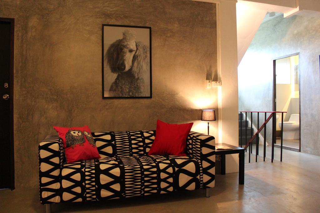 Kama Bangkok Bed & Breakfast Exterior photo