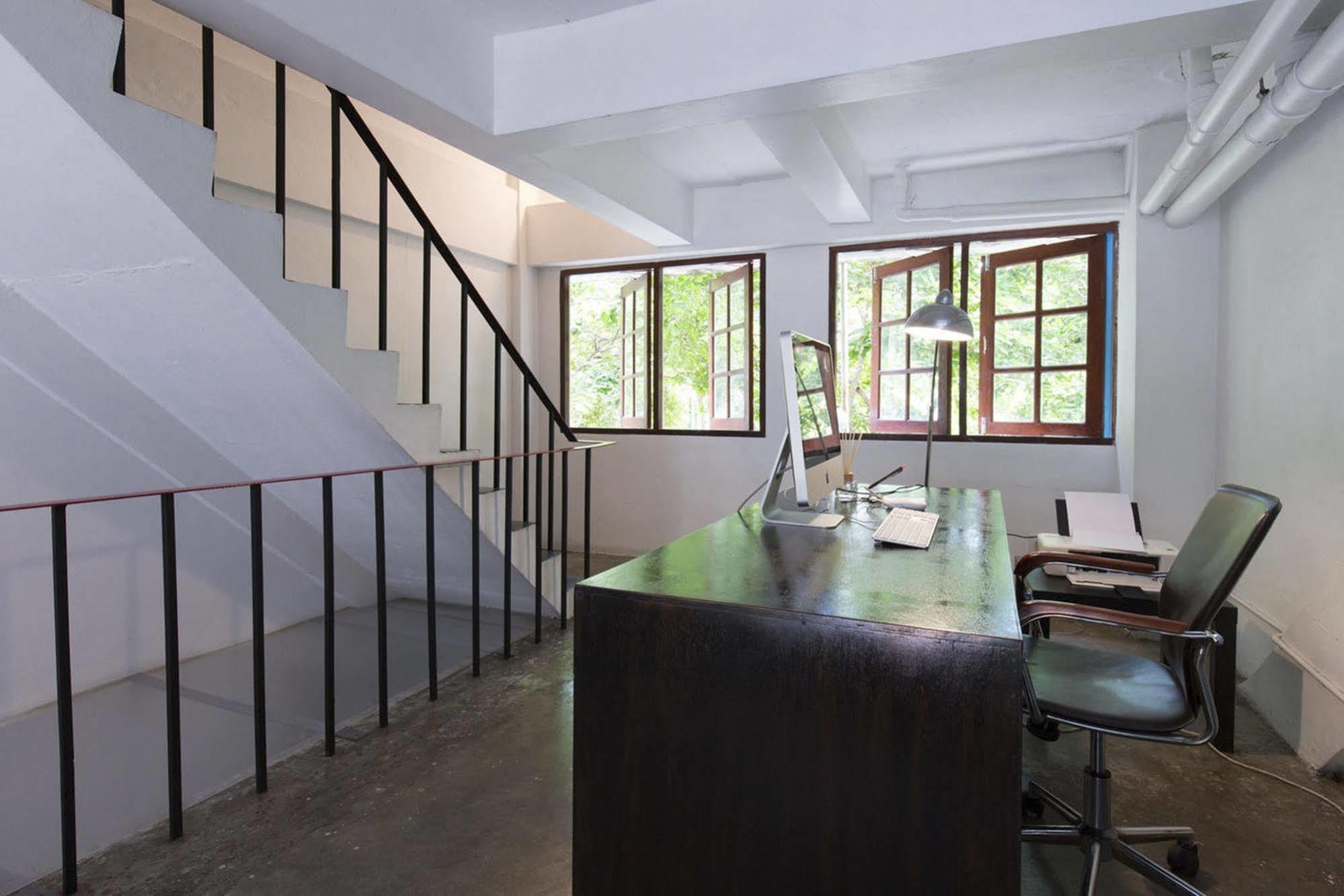 Kama Bangkok Bed & Breakfast Exterior photo